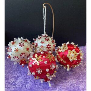 Handcrafted‎ Beaded Sequin Christmas Ornaments Push Pin Satin Red White Lot Of 4